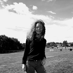 Meet your Posher, Eve